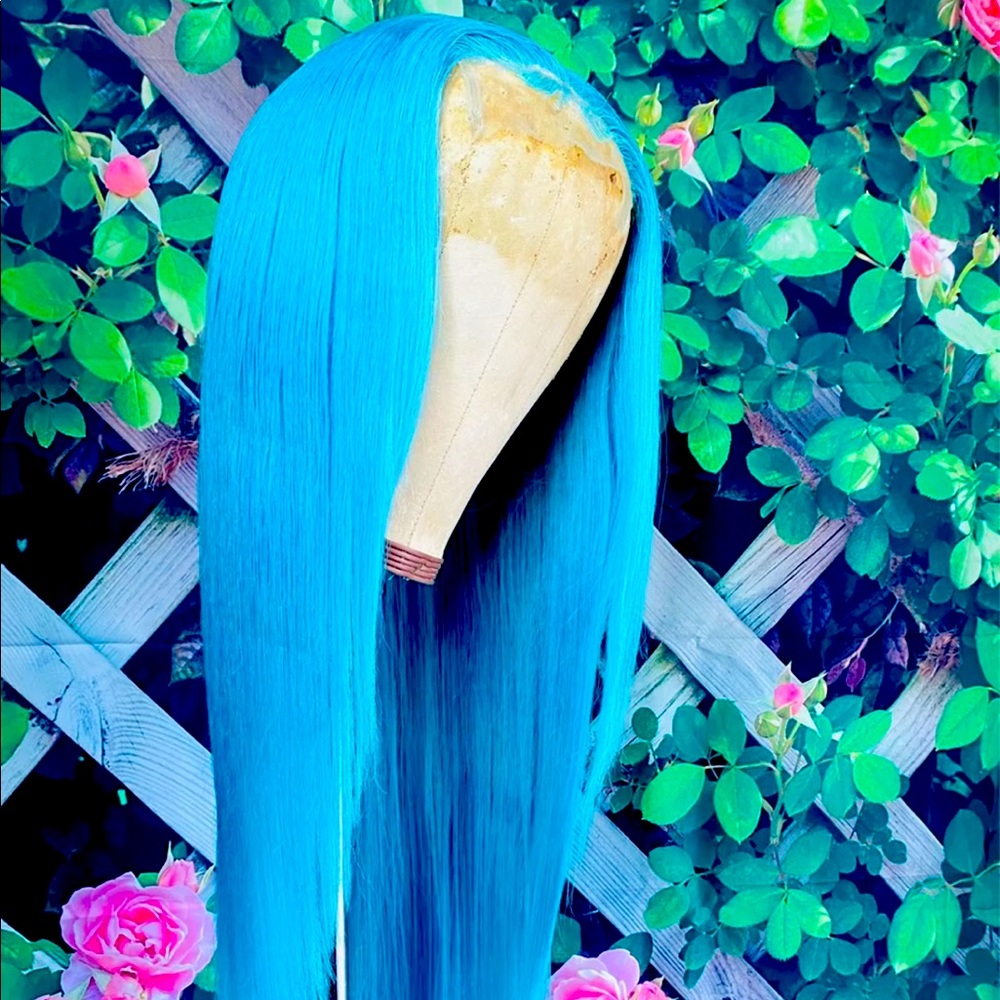 Used closure blue wig